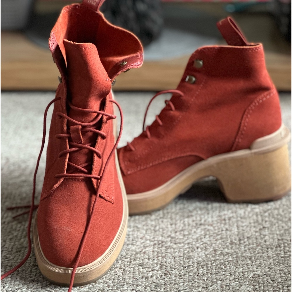 Sorel suede burnt orange bootie (women’s)